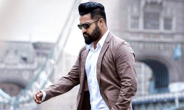 jr ntr,nannaku prematho,janatha garage,sukumar,koratala siva,ntr fans,young tiger  ఎన్టీఆర్‌కు వరుస హిట్‌లు ఖాయం! 